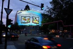Samsung IFA 2008 Außenwerbung OOH Out of Home Riesenposter Revolution begins with Crystal Design