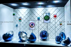 Samsung IFA KaDeWe 2015 Innovating Evolution Next is Now Schaufenster Atrium VIP Dinner Chicken or Egg Dino Eier Tablets