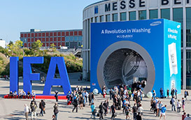 Samsung IFA 2012 Messe Berlin Waschmaschine Eingang A Revolution in Washing ecobubble Erlebnismarketing auf den Punkt gebracht