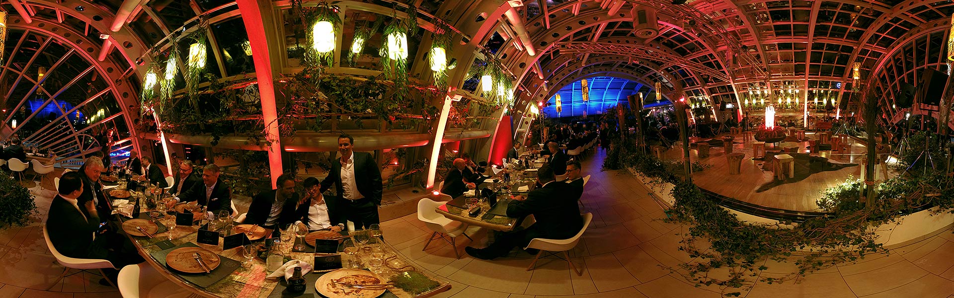 Samsung IFA KaDeWe 2015 Innovating Evolution Next is Now Schaufenster Atrium VIP Dinner Inner Circle Event Gäste